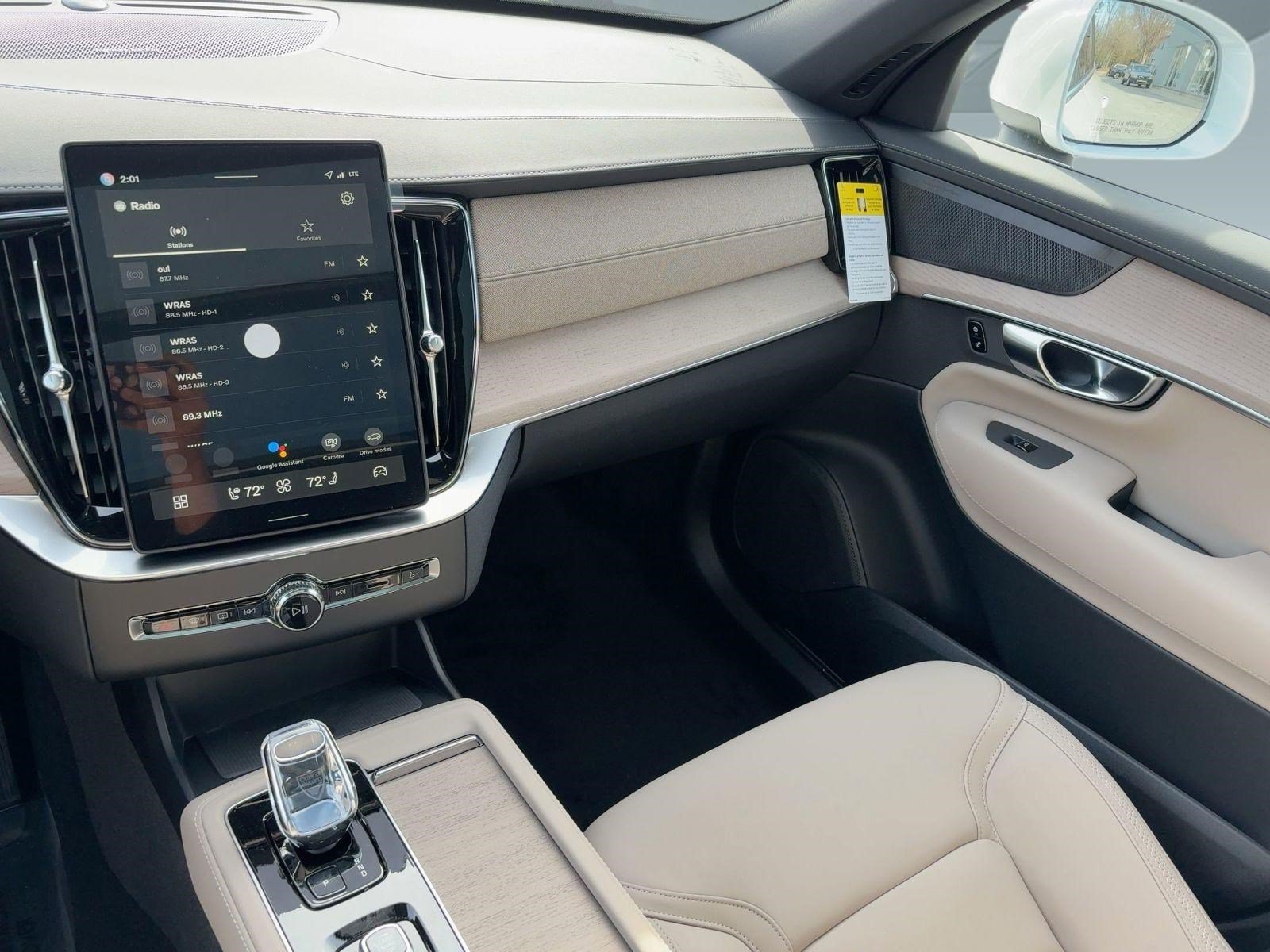 New 2026 Volvo XC90 T8 Plus AWD/4WD image 26