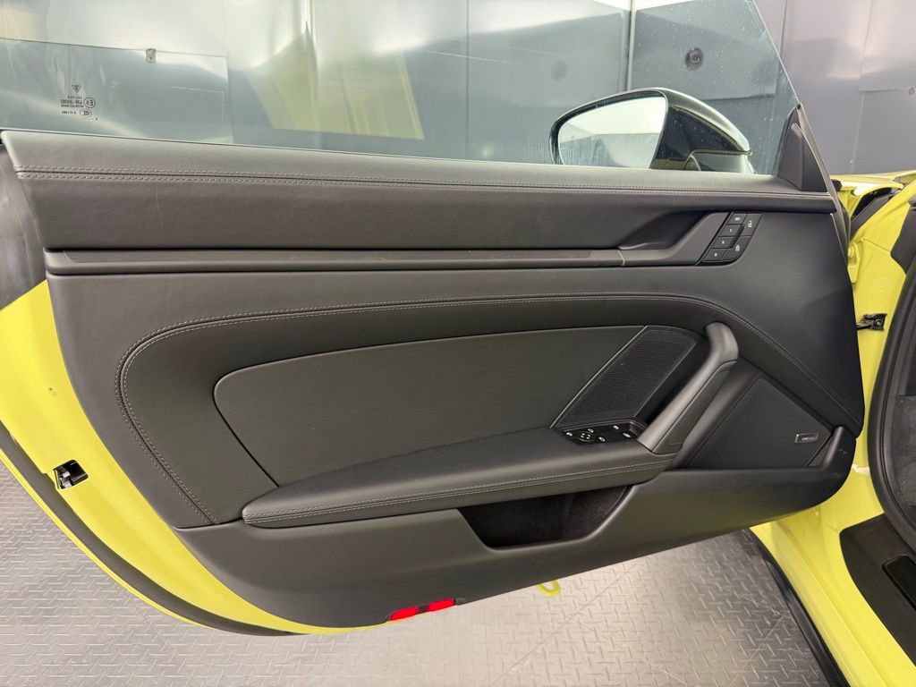 Used 2025 Porsche 911 Carrera 4 GTS image 22