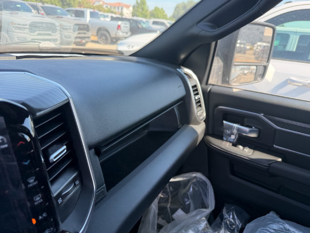 New 2026 RAM 3500 Big Horn AWD/4WD image 24