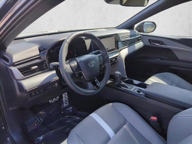 Used 2025 Toyota Camry SE w/ Convenience Package FWD image 10