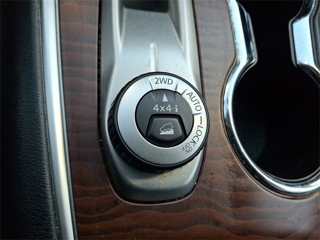 Used 2019 Nissan Pathfinder Platinum w/ Cargo Package image 29