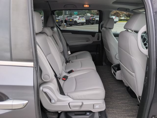 Certified 2023 Honda Odyssey EX-L image 12