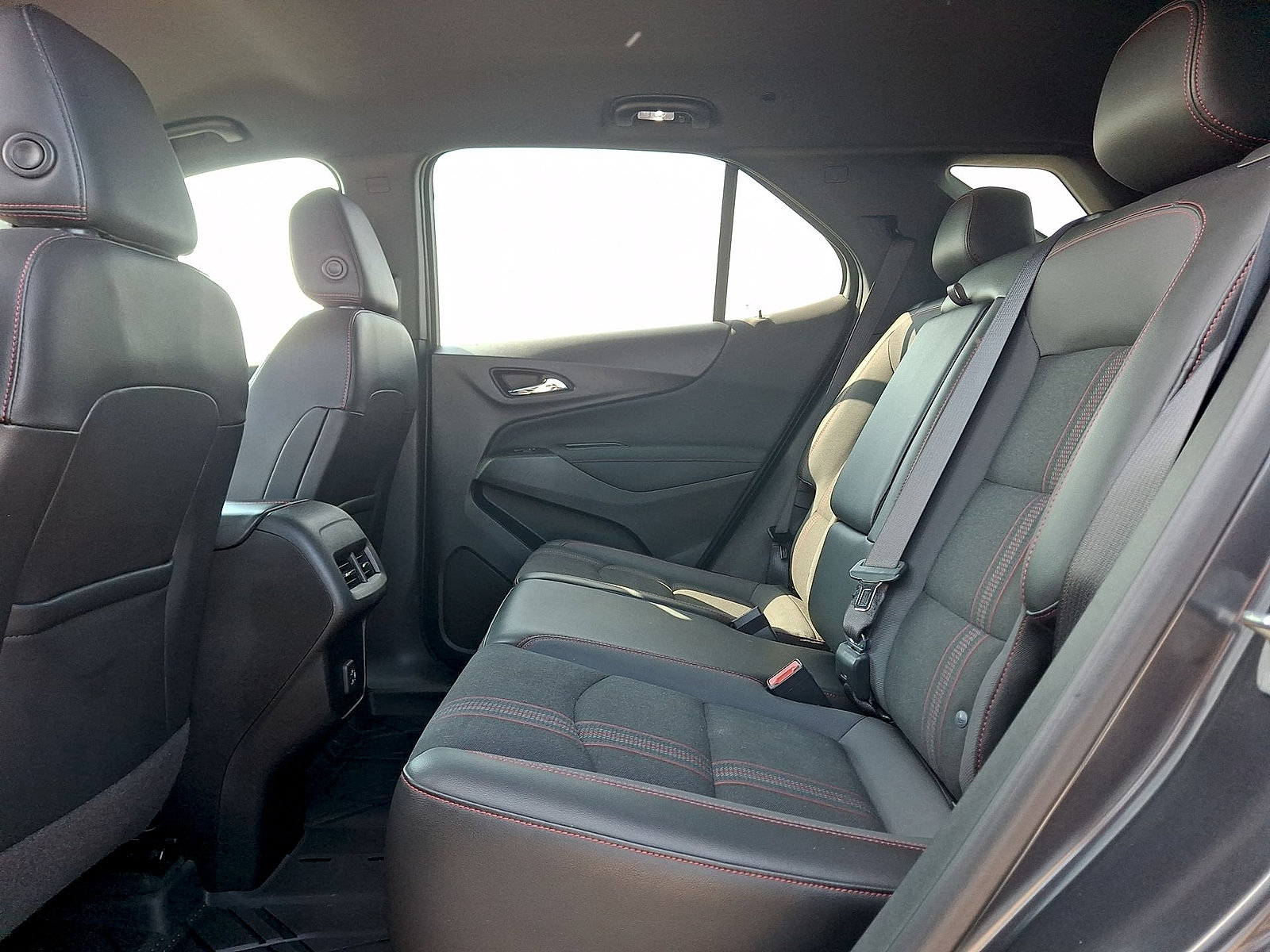 Used 2022 Chevrolet Equinox RS FWD image 20