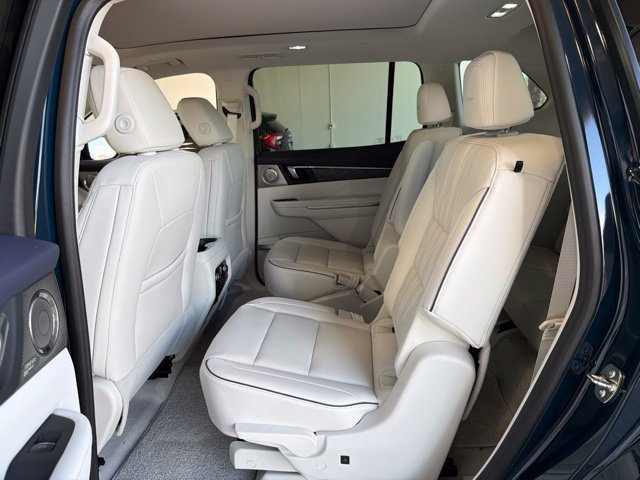 New 2027 Buick Enclave Avenir AWD/4WD image 17