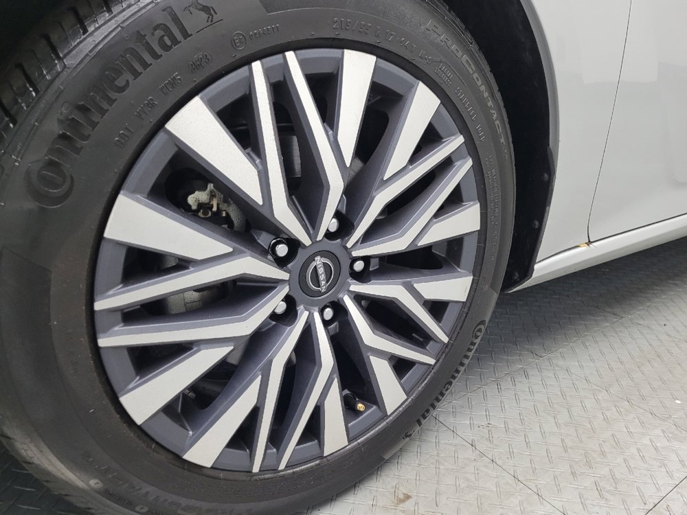 Used 2024 Nissan Altima 2.5 SV image 31