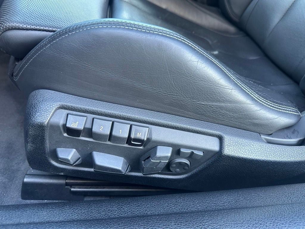 Used 2012 BMW M6 Convertible RWD image 20