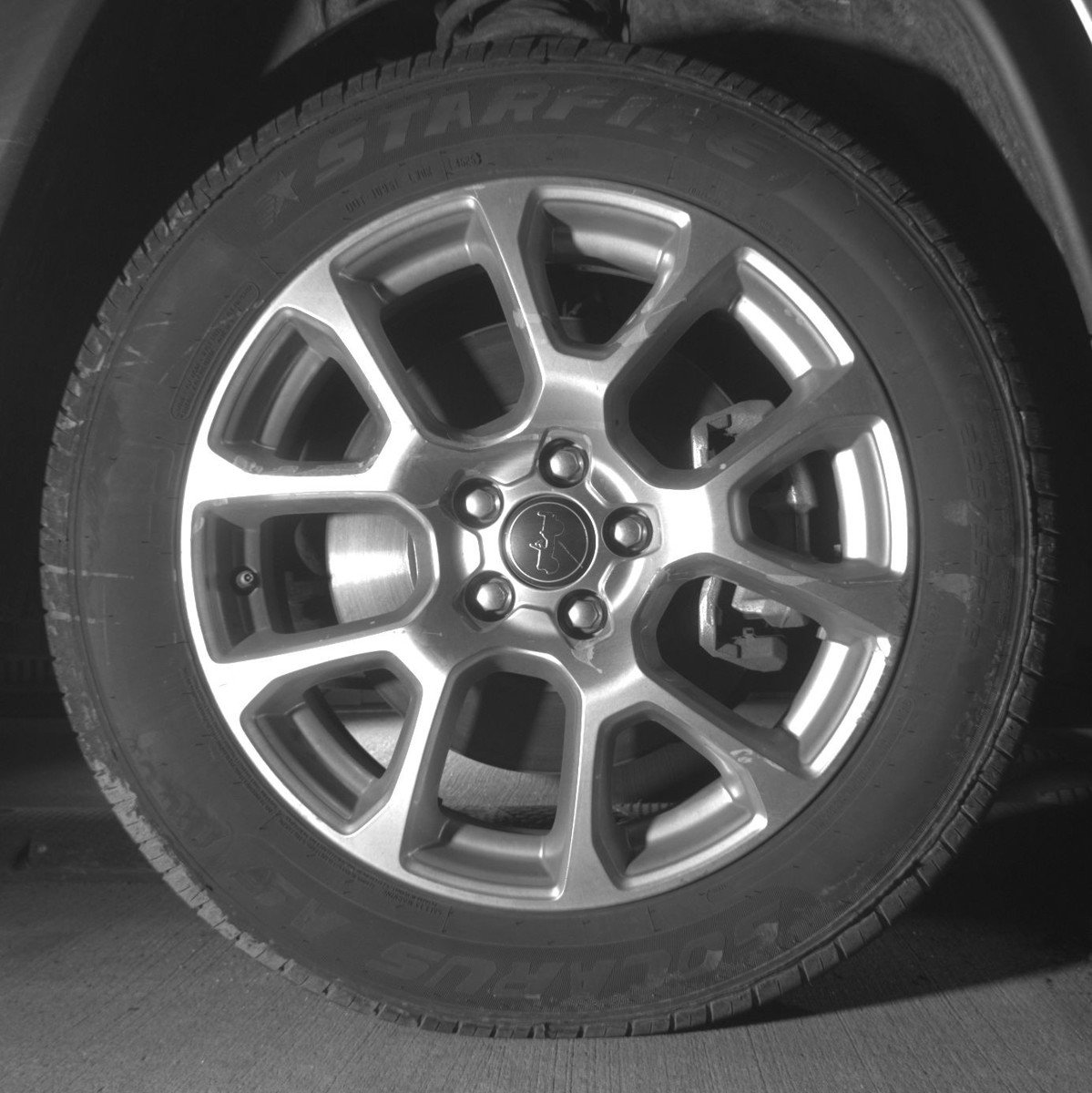 Used 2025 Jeep Compass Limited image 13