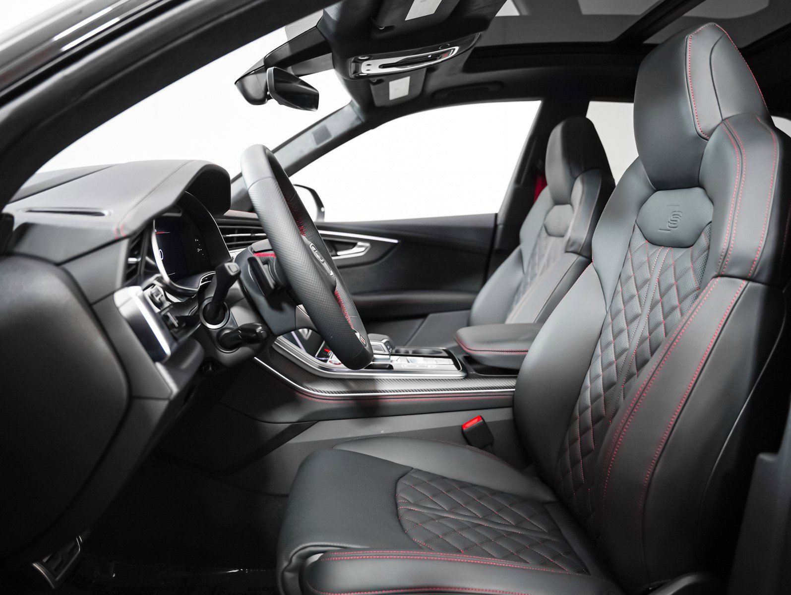 New 2026 Audi SQ8 Prestige image 8