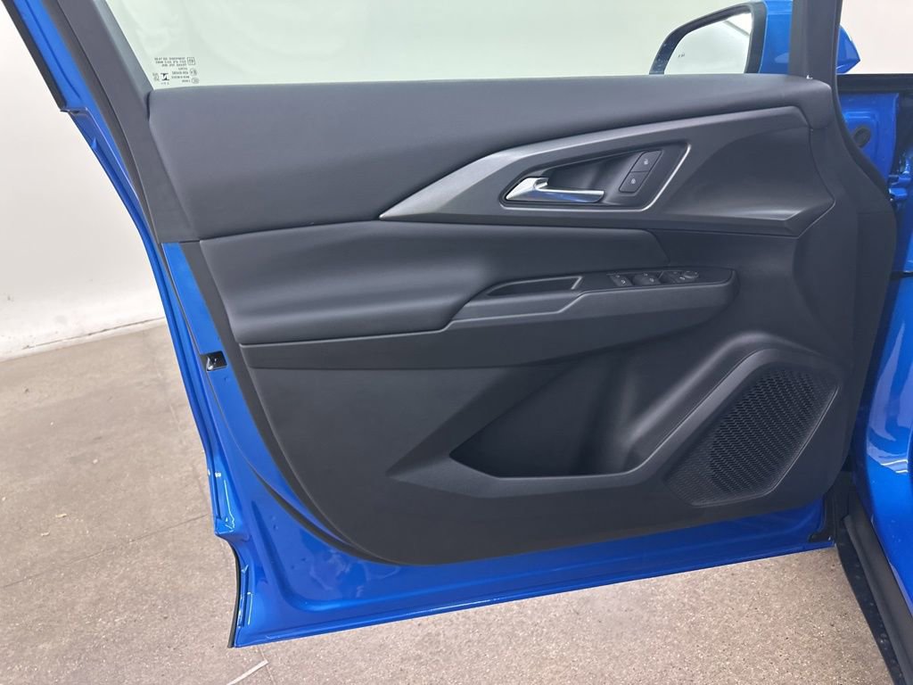 New 2026 Chevrolet Equinox EV LT image 27