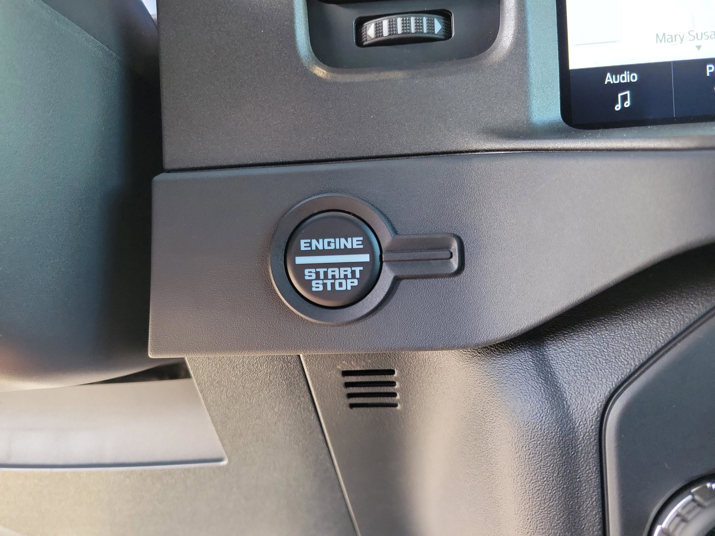 New 2025 Ford Bronco Big Bend w/ Black Diamond Package image 17