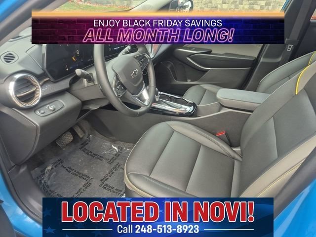 Used 2025 Chevrolet Trax ACTIV w/ Sunroof Package image 12