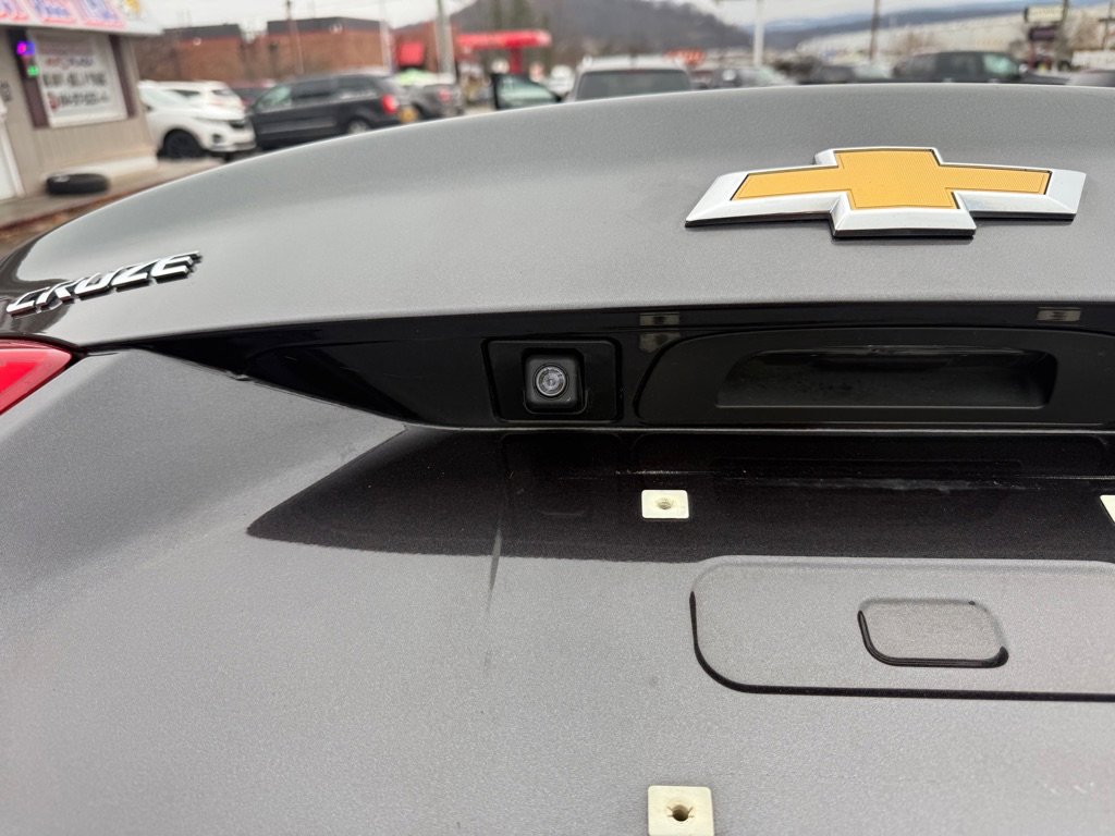 Used 2016 Chevrolet Cruze LT w/ Sun And Sound Package image 37