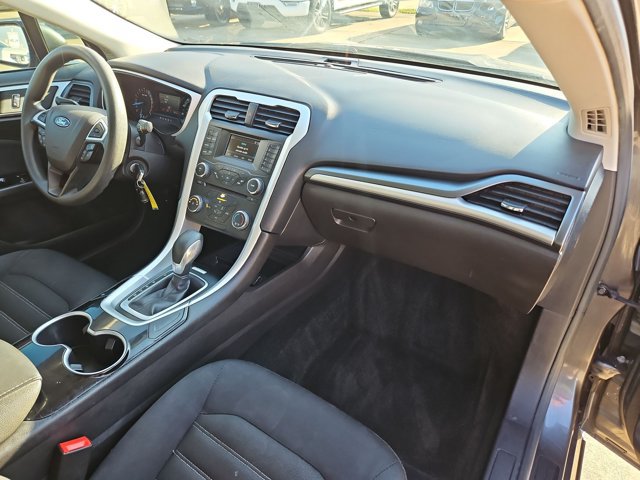 Used 2015 Ford Fusion SE FWD image 20