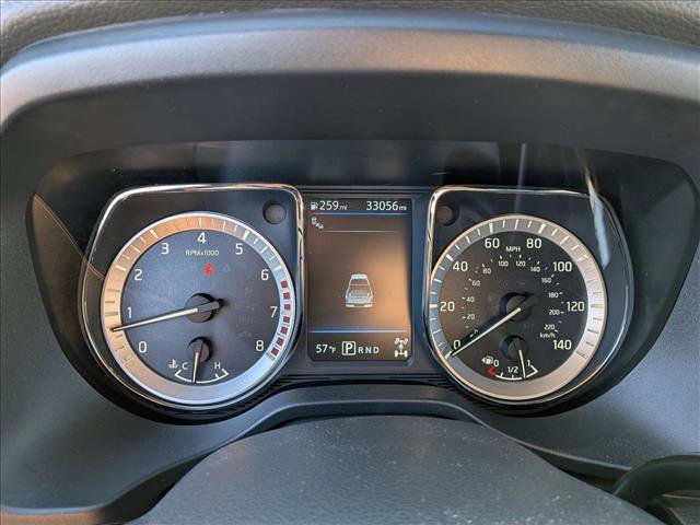 Used 2019 Nissan Titan SV w/ SV Convenience Package image 10
