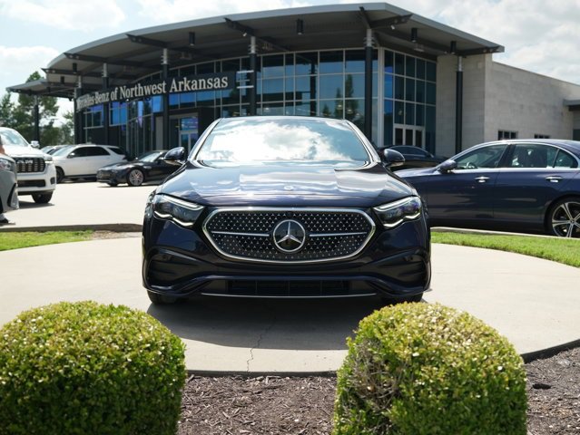 Used 2026 Mercedes-Benz E 350 4MATIC Sedan image 2