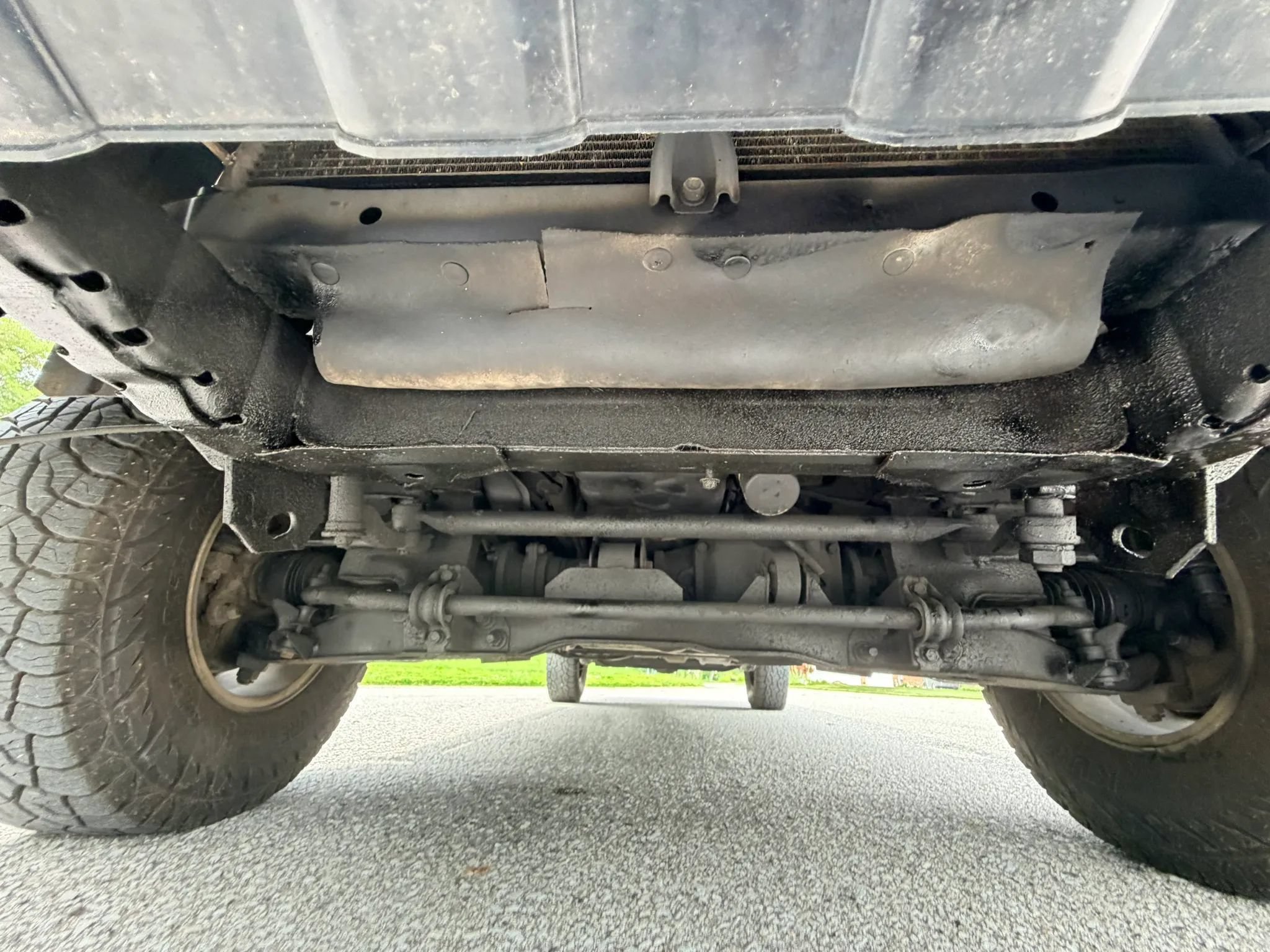 Used 2003 Nissan Frontier XE AWD/4WD image 12