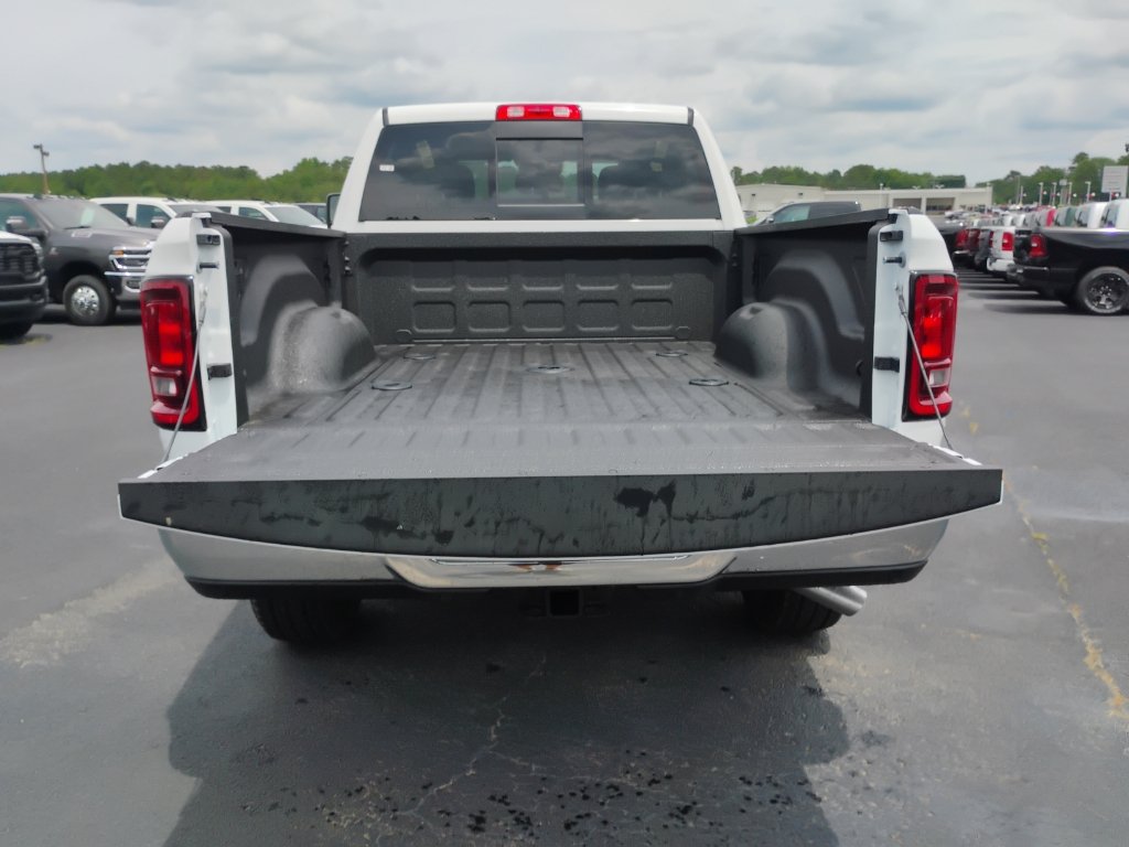 New 2026 RAM 2500 Tradesman AWD/4WD image 14