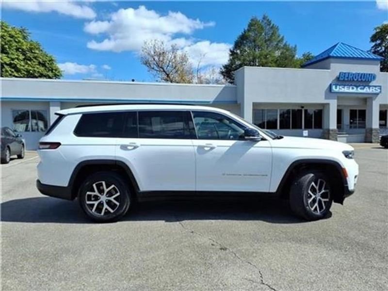 Used 2024 Jeep Grand Cherokee L Limited w/ Luxury Tech Group II image 37