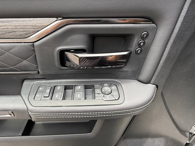 New 2026 RAM 3500 Limited AWD/4WD image 17