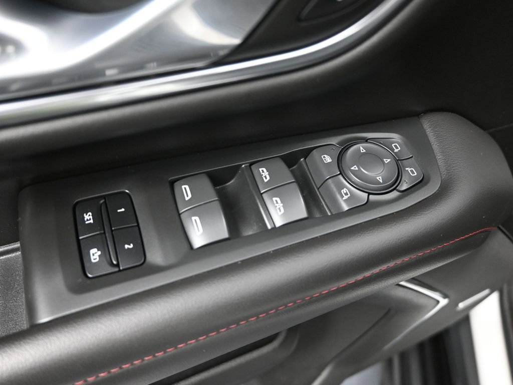 Used 2022 Chevrolet Suburban RST w/ Sport Performance Package AWD/4WD image 12