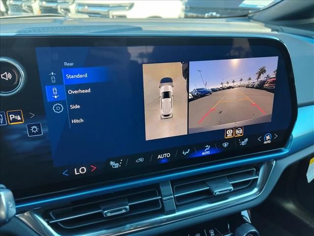 New 2026 Chevrolet Equinox EV LT image 13