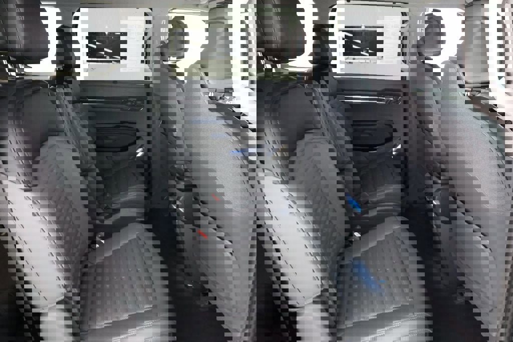 Used 2024 Kia EV9 Land image 25