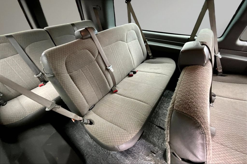 Used 2024 Chevrolet Express 3500 LT w/ LT Preferred Equipment Group RWD image 22