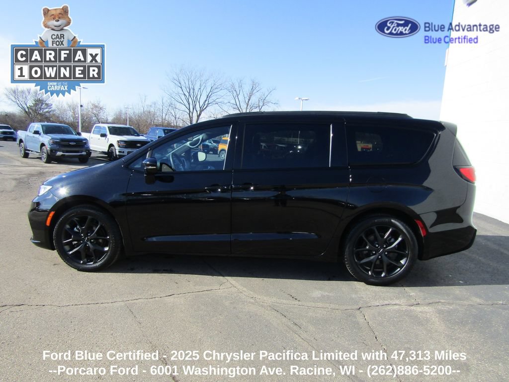 Used 2025 Chrysler Pacifica Limited FWD video 2