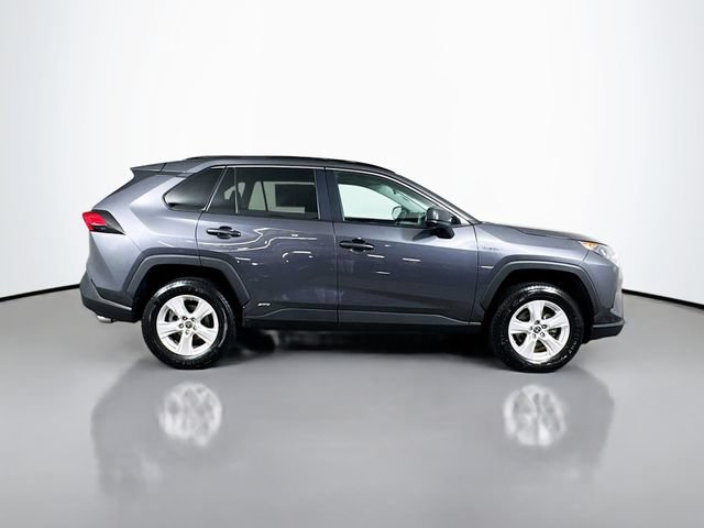 Used 2021 Toyota RAV4 LE AWD/4WD image 9