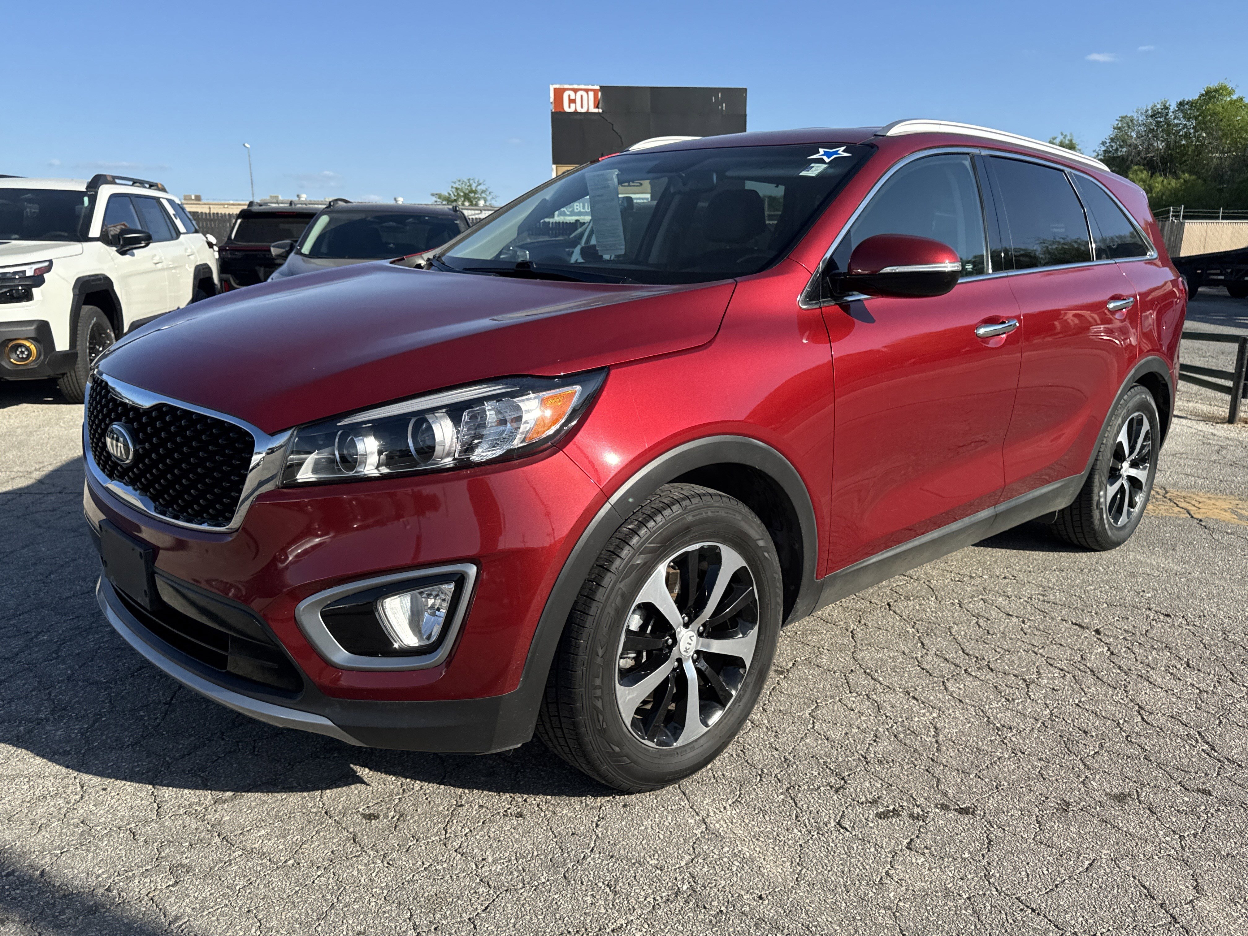 Used 2017 Kia Sorento EX image 7