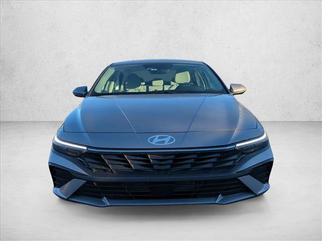 Used 2025 Hyundai Elantra Limited video 2