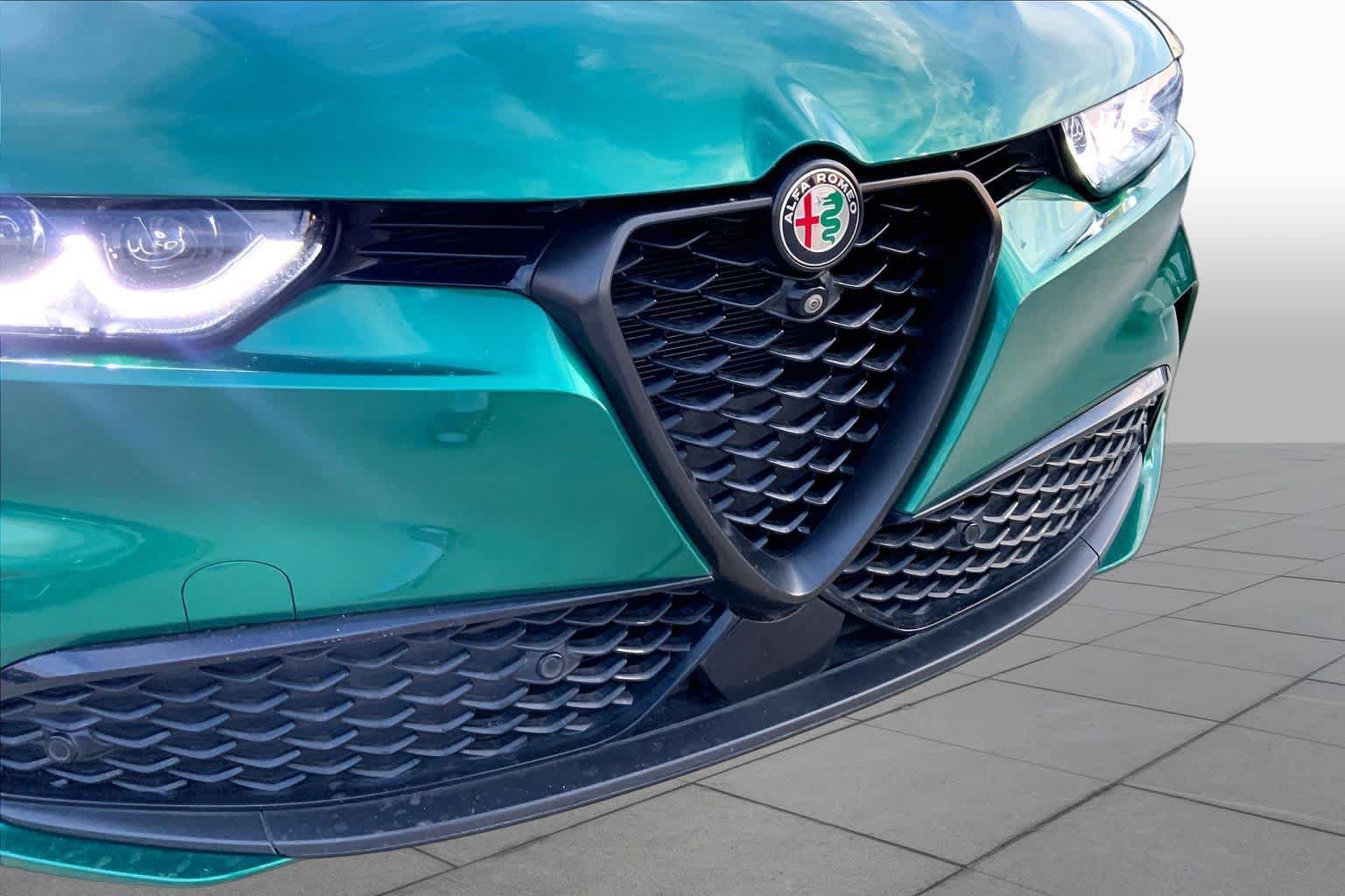 Used 2024 Alfa Romeo Tonale Veloce w/ Active Assist Package AWD/4WD image 29