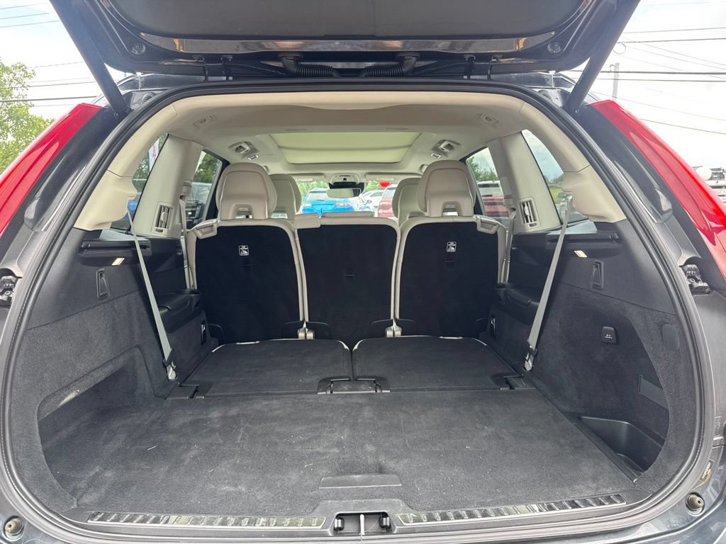 Used 2022 Volvo XC90 T5 Momentum AWD/4WD image 15