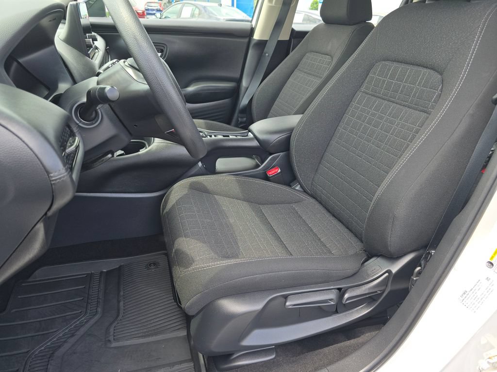 Certified 2025 Honda HR-V LX image 21
