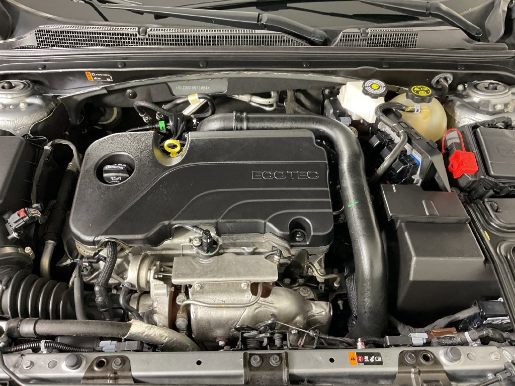 Used 2024 Chevrolet Malibu LT FWD image 23