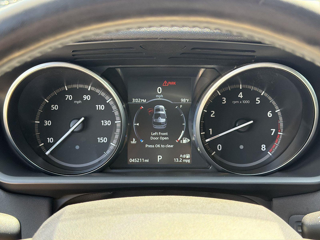 Used 2017 Land Rover Discovery SE AWD/4WD image 10