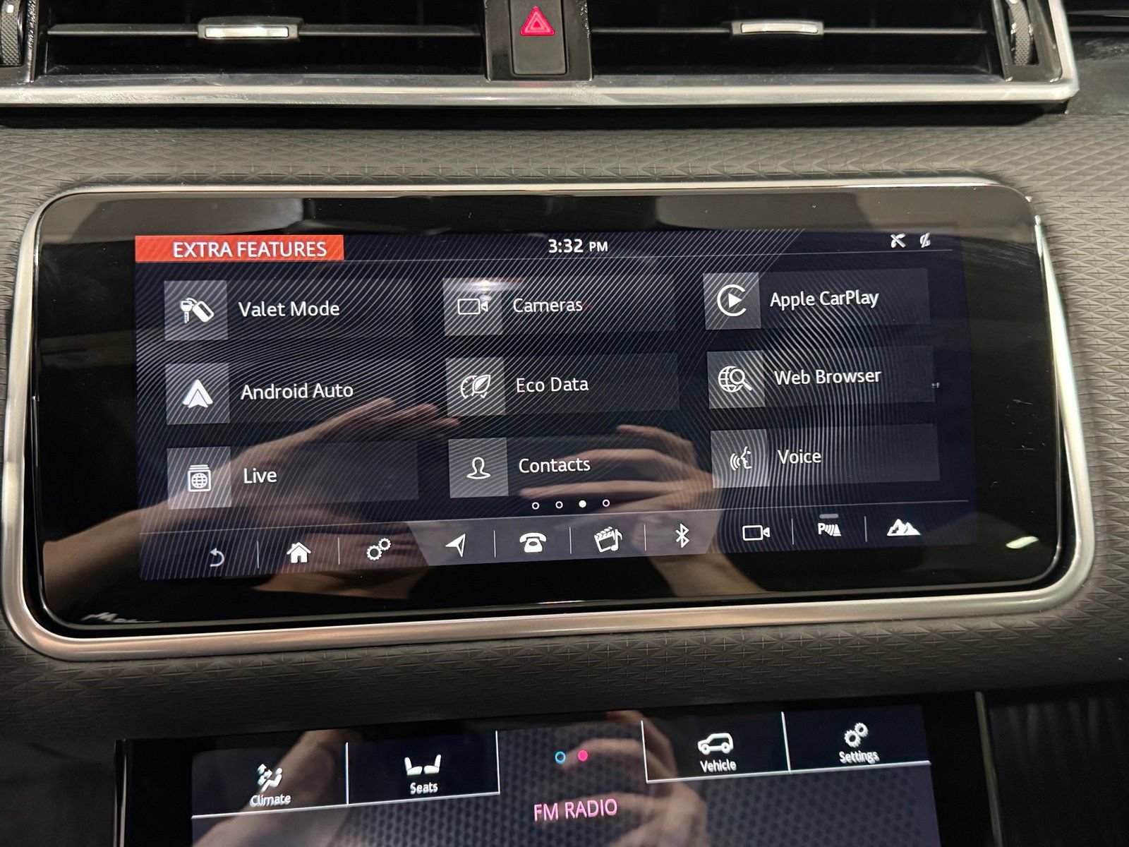 Used 2020 Land Rover Range Rover Velar R-Dynamic S AWD/4WD image 28