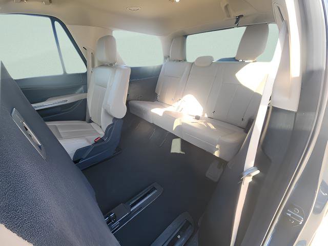 Used 2024 Ford Expedition XLT image 20