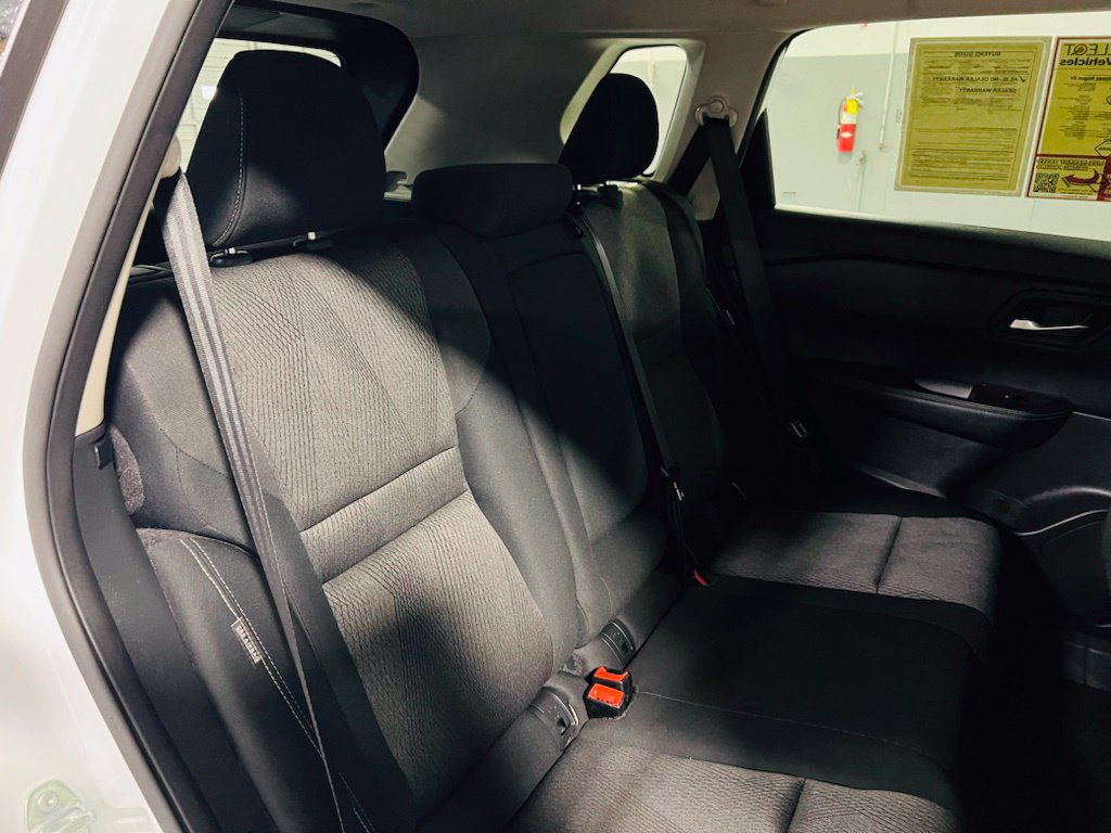 Used 2024 Nissan Rogue SV AWD/4WD image 26