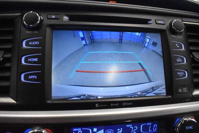 Used 2018 Toyota Highlander XLE AWD/4WD image 8