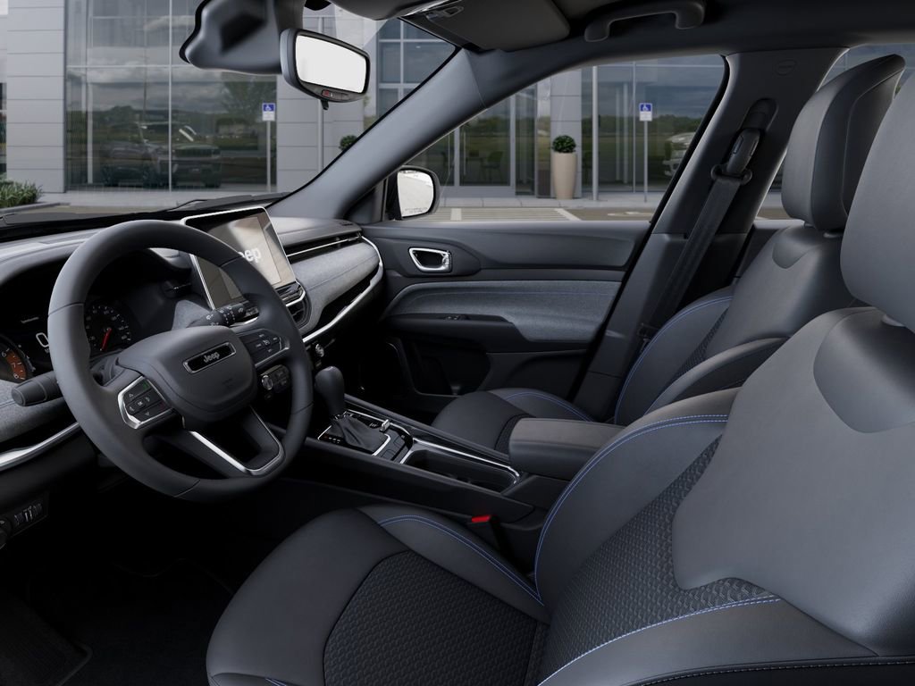 New 2026 Jeep Compass Latitude image 23