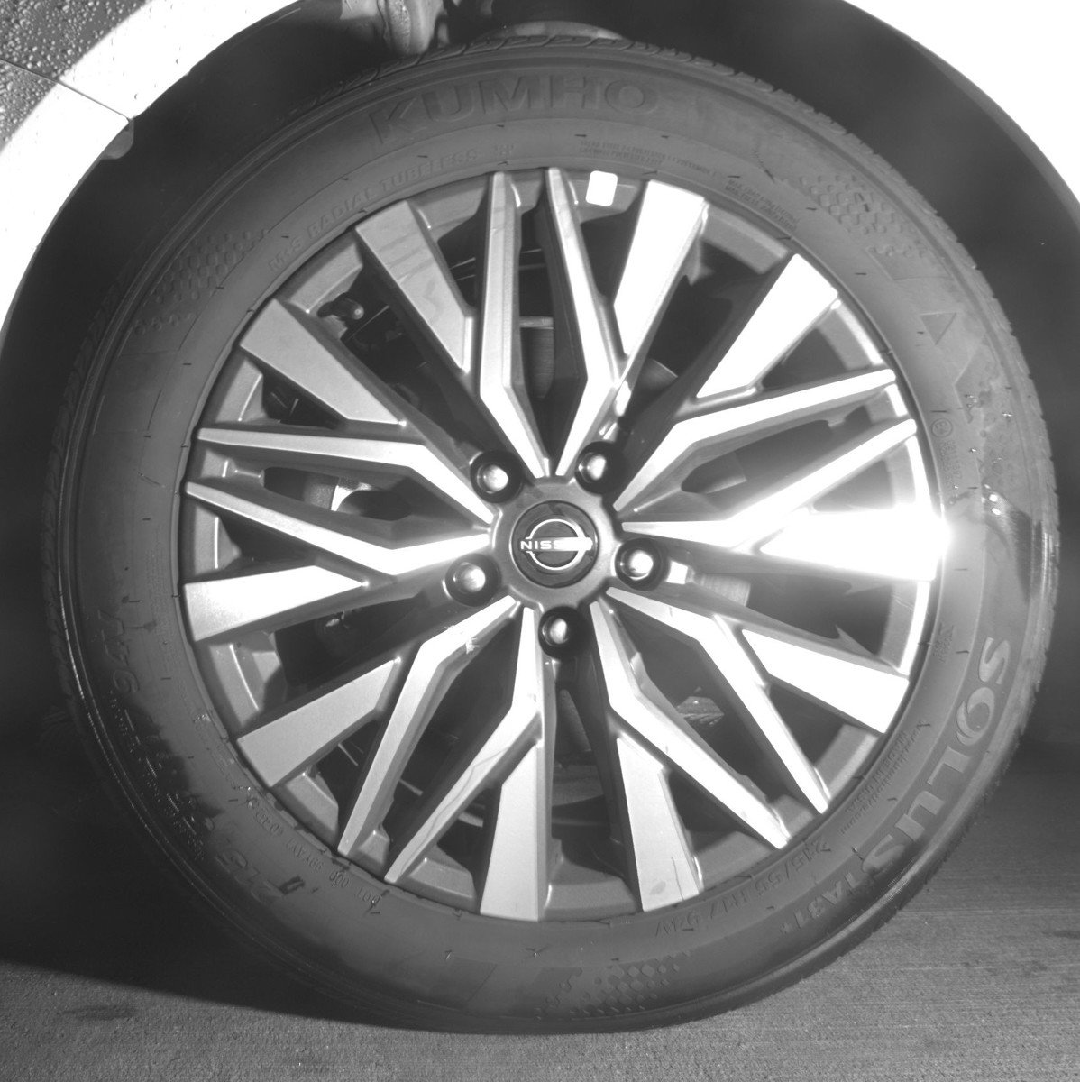Used 2025 Nissan Altima 2.5 SV image 12