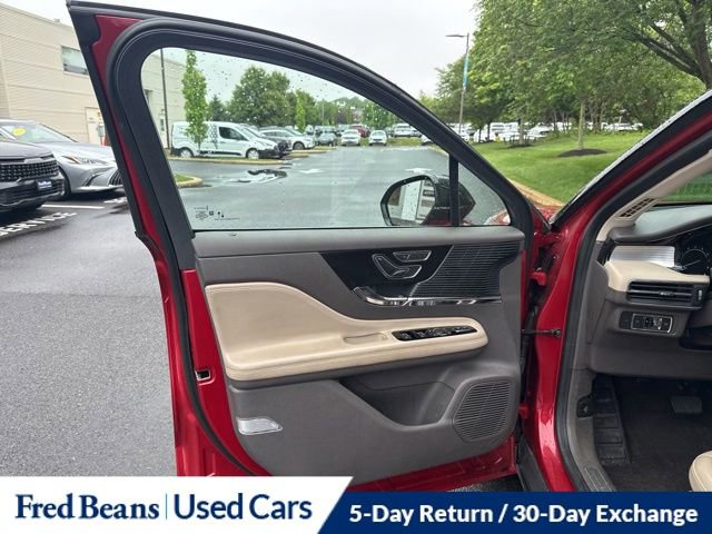 Used 2020 Lincoln Corsair AWD w/ Equipment Group 101A image 9