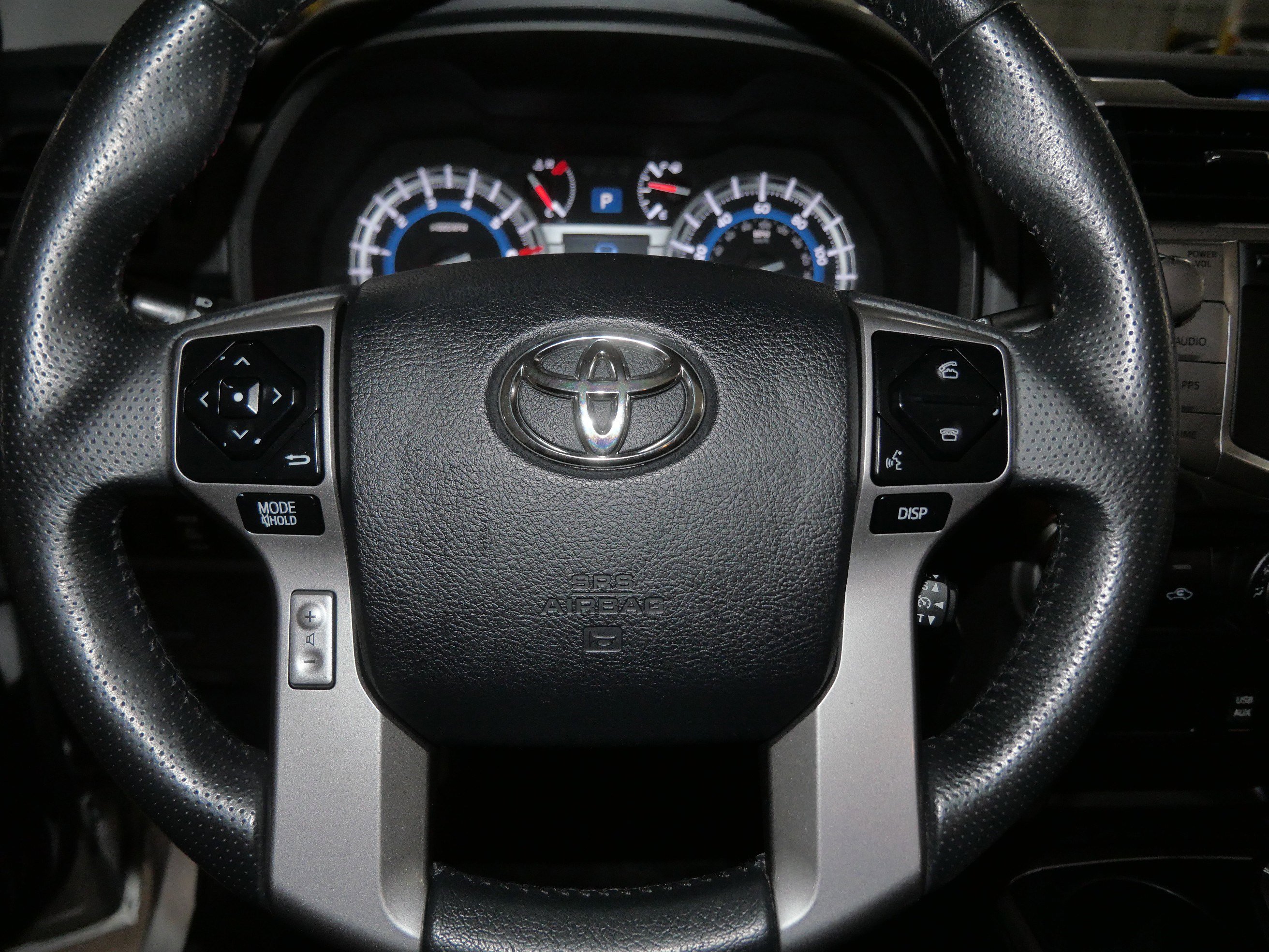 Used 2018 Toyota 4Runner SR5 Premium image 26