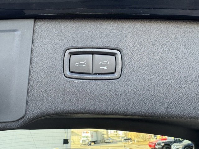 Used 2024 Porsche Cayenne image 24