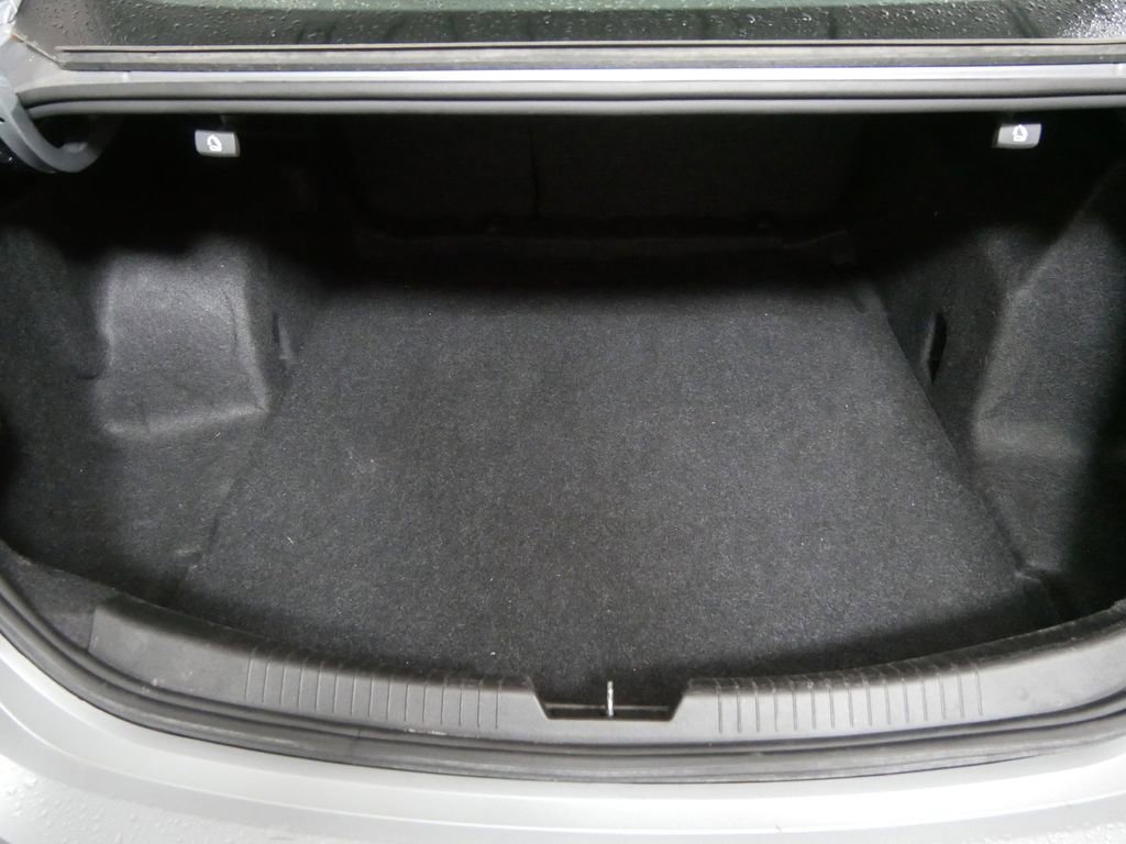 Used 2023 Chevrolet Malibu LT FWD image 7