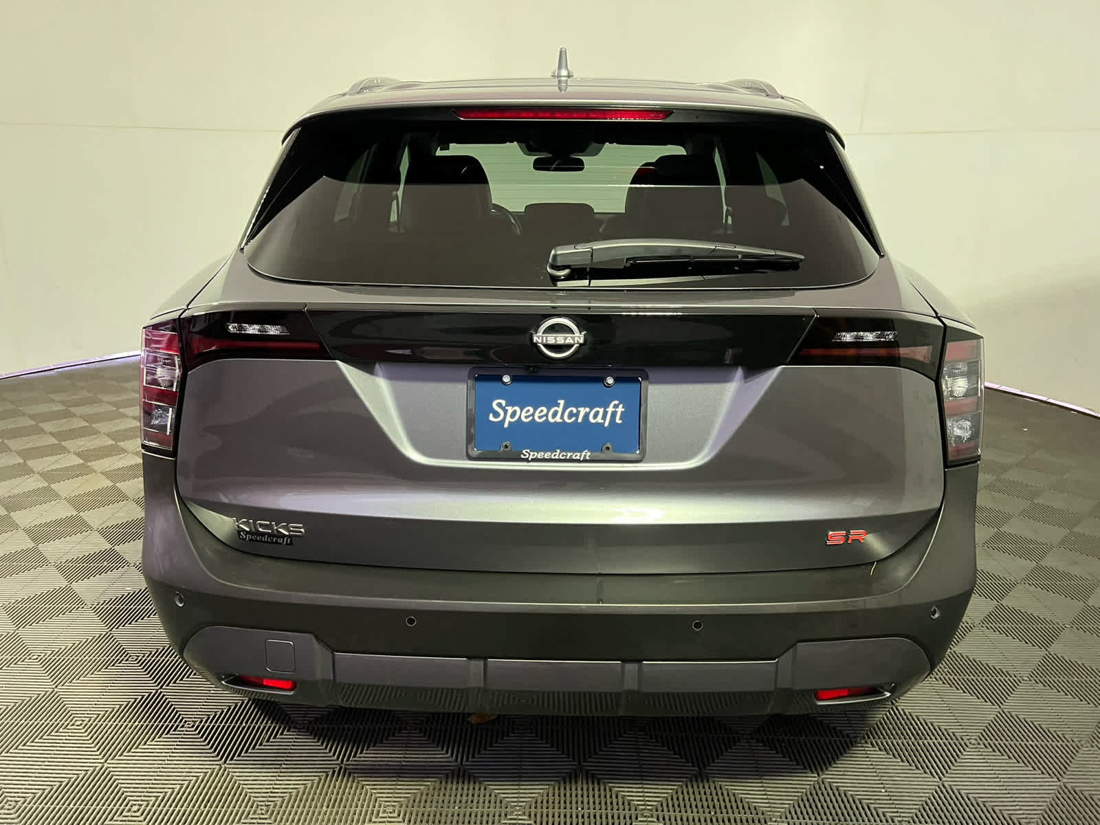 Used 2025 Nissan Kicks SR FWD image 6