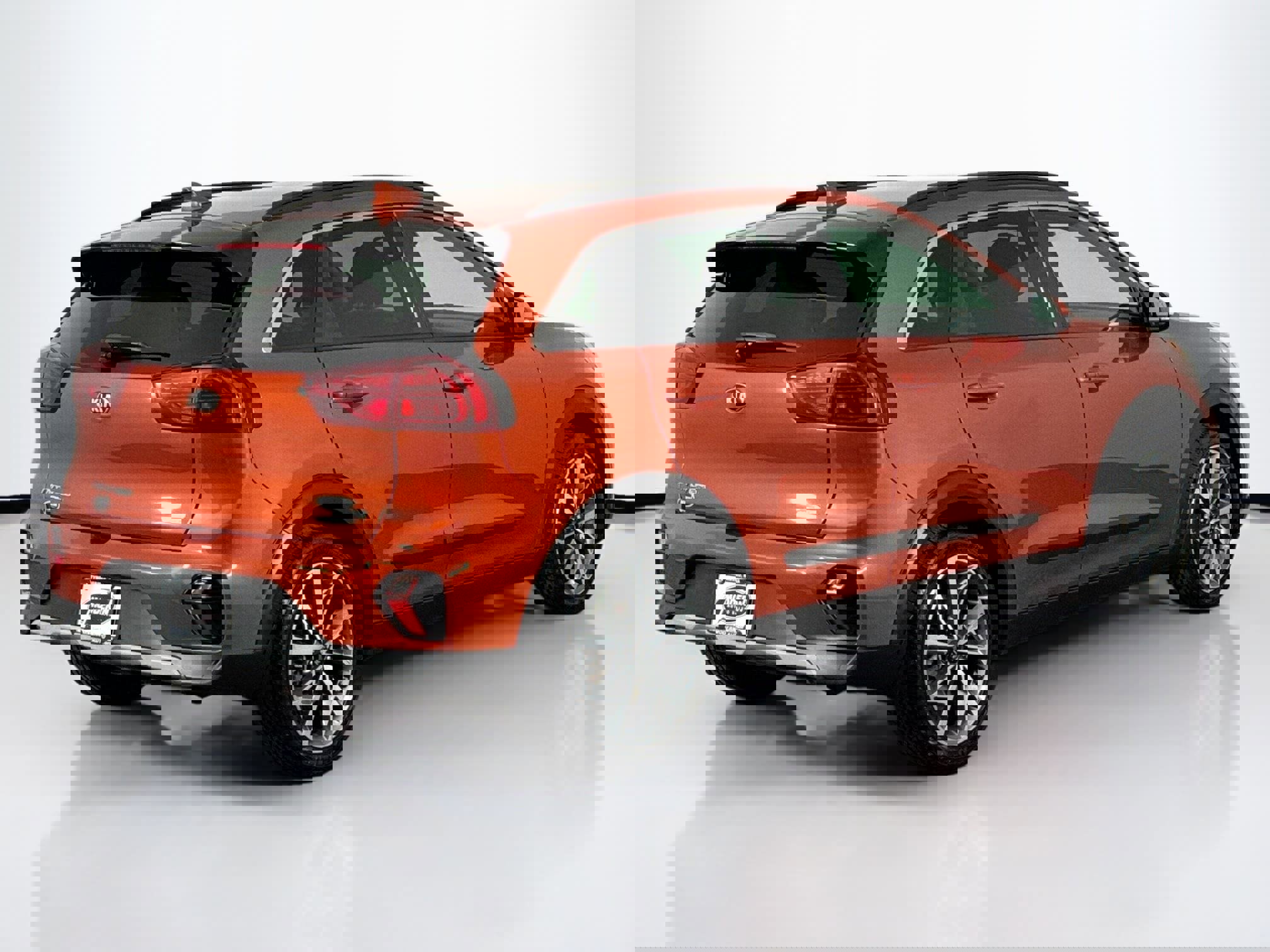 Used 2020 Kia Niro Touring image 11