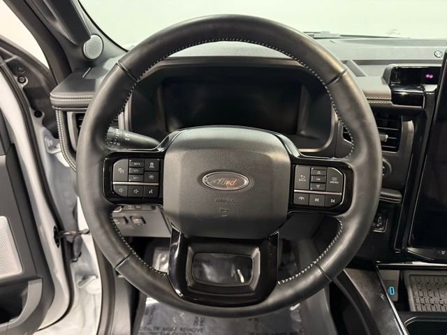 Used 2023 Ford F150 Lightning Platinum image 22