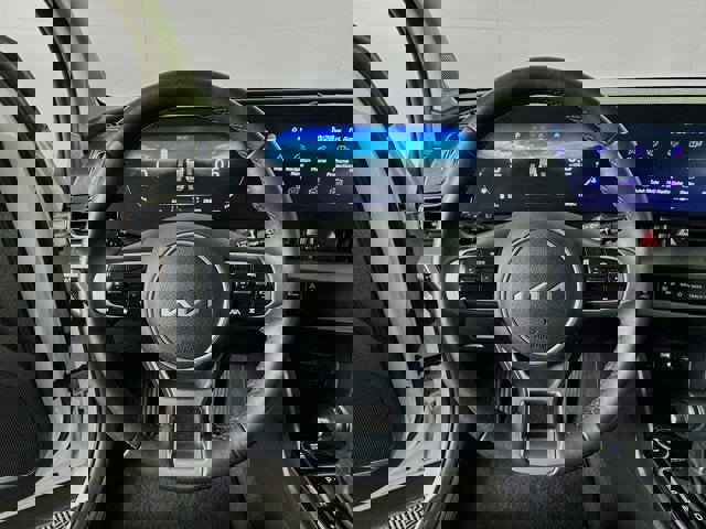 Used 2024 Kia Sportage SX image 11